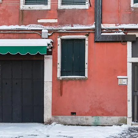 Apartment Small Canal View In Boutique Venice