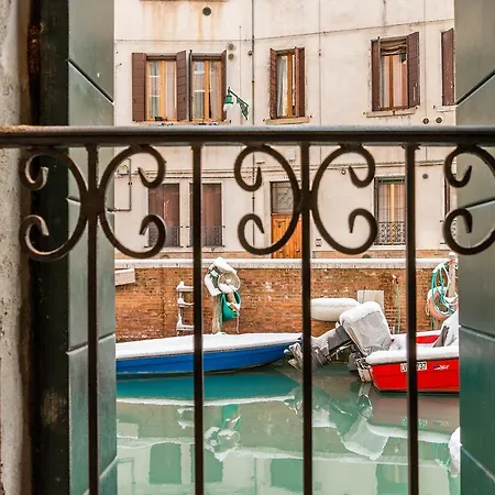 Apartment Small Canal View In Boutique *