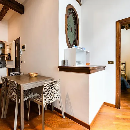 Casetta Rossa Apartment