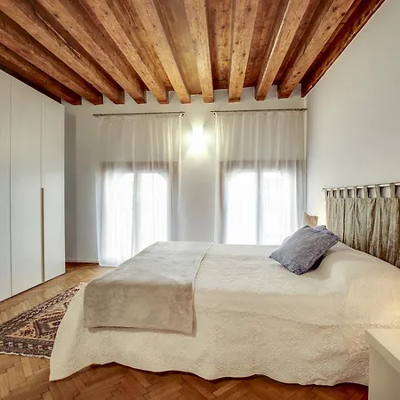 Guglie Design Apartment