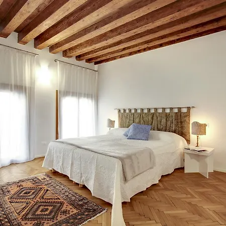 Guglie Design Apartment