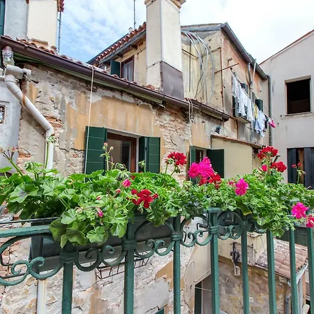 De L'osmarin Suites Penzion Benátky