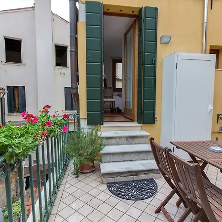 De L'osmarin Suites Penzion Benátky