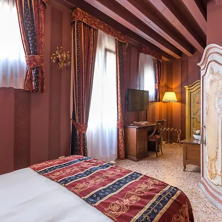 Tiziano Hotell