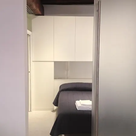 Carbona Sconta Apartment Venice