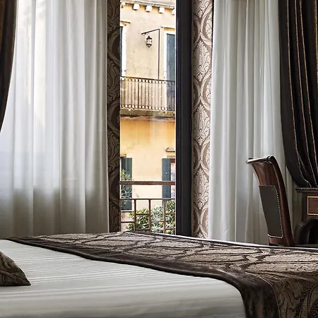 Tre Archi 3* Venice