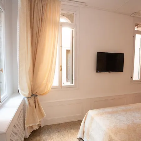Antico Mercato Bed & Breakfast 2*