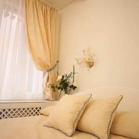 Bed & Breakfast Antico Mercato 2*