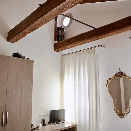Al Pozzo Di Luce Bed & Breakfast Benátky