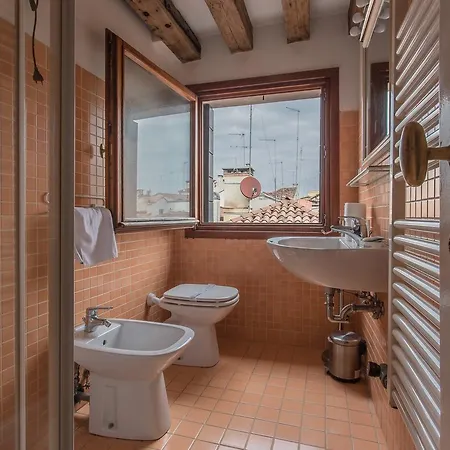 Ca' Roberta Apartment *