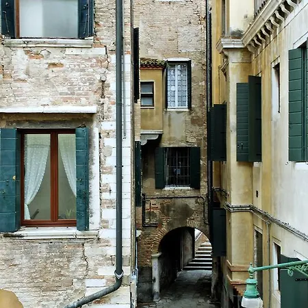 Guest house La Fenice Venice
