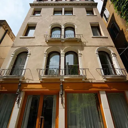 Hotel Anastasia