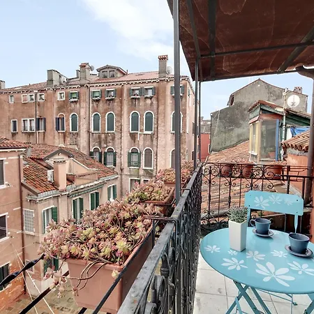 Apartment Via Garibaldi-gigli Biennale Terrace By Wonderful Italy