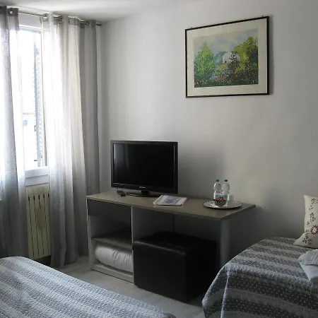 Venice Home