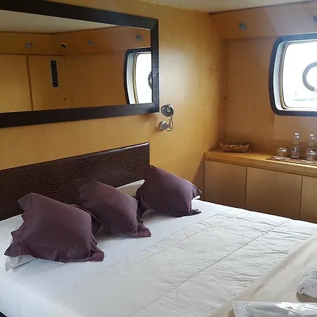 Yacht Bert Venezia Πλωτό κατάλυμα Βενετία
