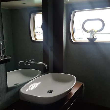 Yacht Bert Venezia 5*