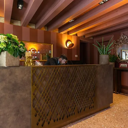 Hotell Tiziano 3*