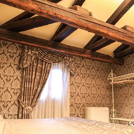 Bridge Hotel