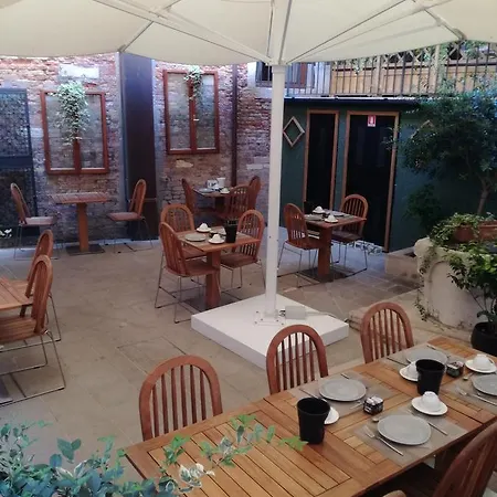 罗坎达拉柯尔特酒店 3*