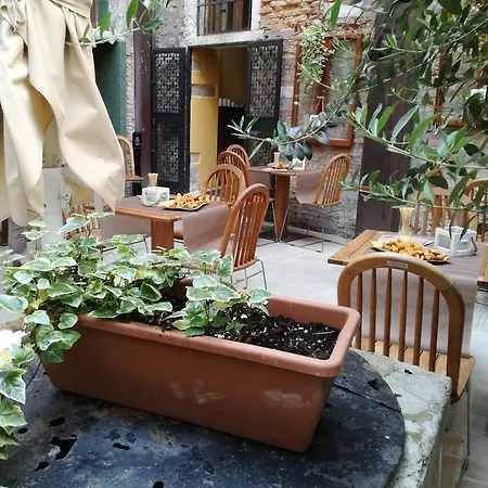 住宿加早餐酒店 罗坎达拉柯尔特酒店