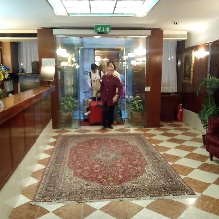 Diana Hotel Venice