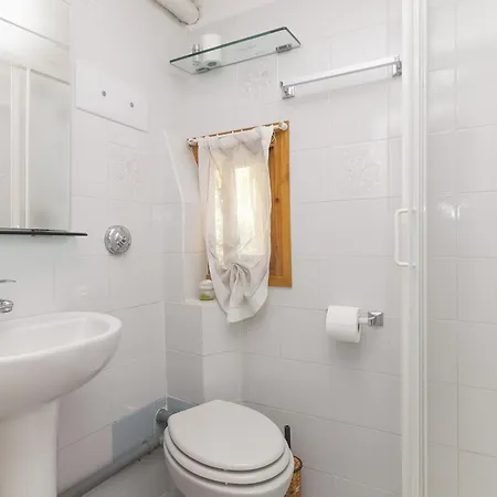 Calle Sacrestia Apartment Venice