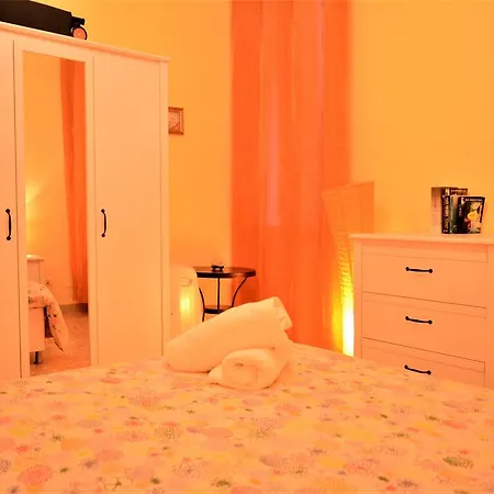 Happy Apartment *