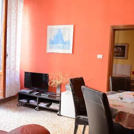 Happy Apartment *