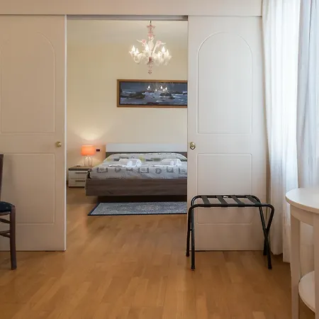 Homestay Acqua Azzurra Venice