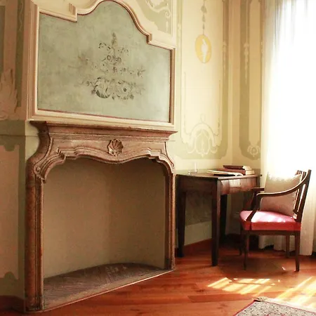Guest house Corte Dei Miracoli 2*