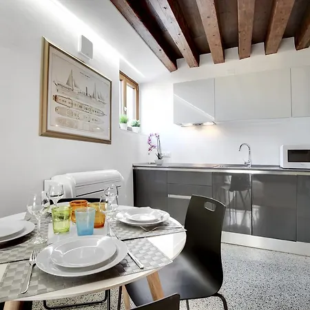 Guglie Design Apartment