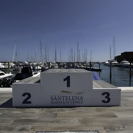 Hotel na wodzie Boathotels Marina Sant'elena