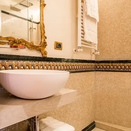 Santo Stefano 3* Venice