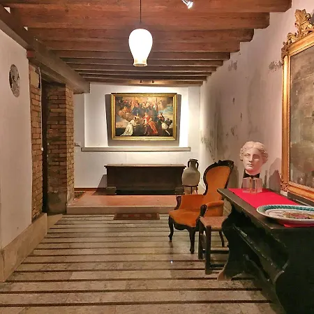 Palazzo San Severo Apartment *