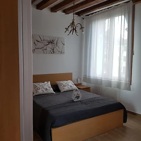 Ca' Fondamenta Guest house 2*