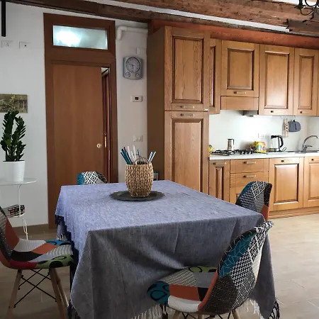 Ca' Fondamenta Guest house 2*