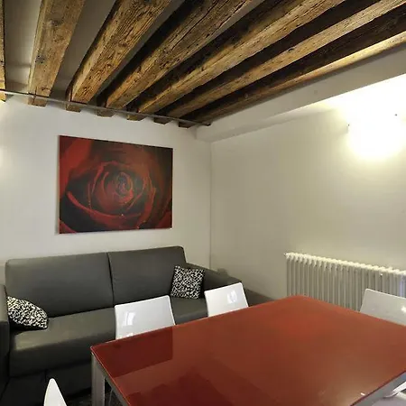 Apartment Red Rose Venice