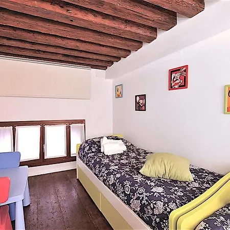 Apartment Red Rose Venice