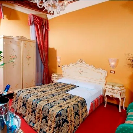 Hotel Bridge 3*