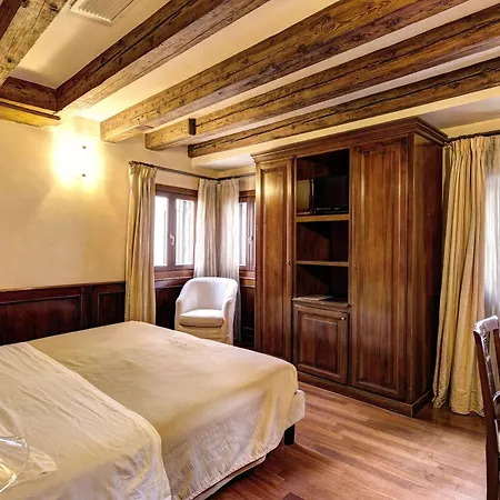 Palazzo La Scala Guest house