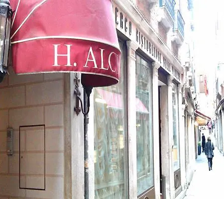 Hotel Alcyone 3*