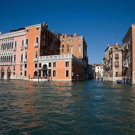 Palazzo Barbarigo Sul Canal Grande Hotel 4*