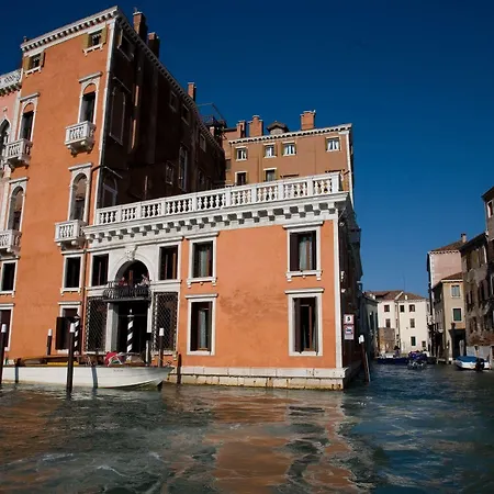 Palazzo Barbarigo Sul Canal Grande Hotel 4*