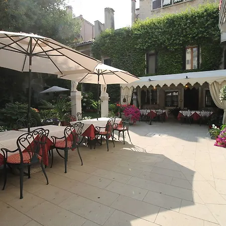 Palazzo Abadessa Ξενοδοχείο 4*