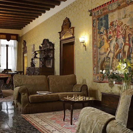 Palazzo Priuli Hotel