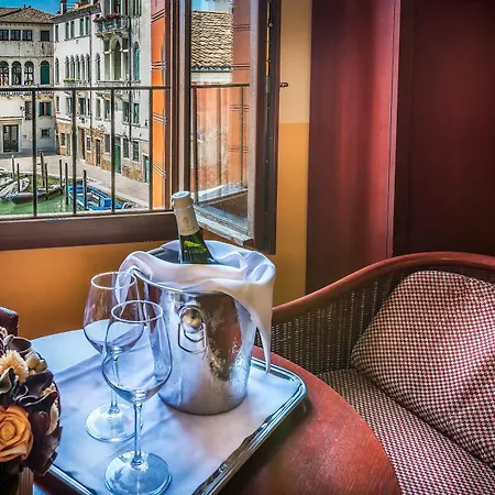 Palazzo Marcello Al Sole Hotel