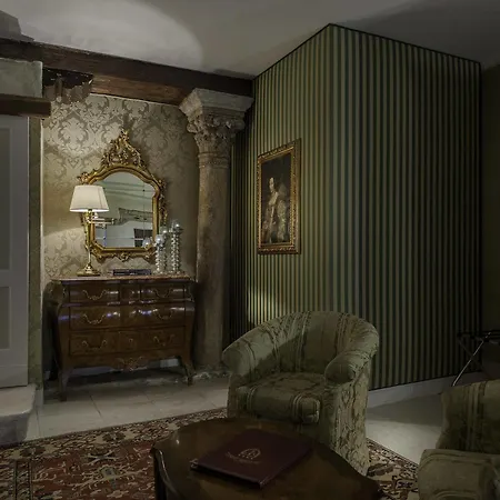 Al Ponte Antico Hotel