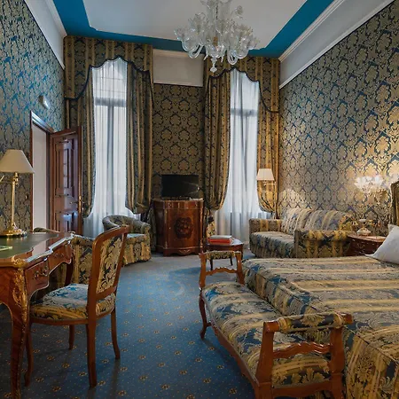 Al Ponte Antico Hotel 4*