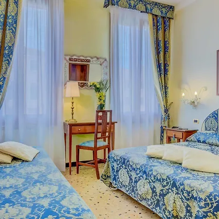 Hesperia Hotel