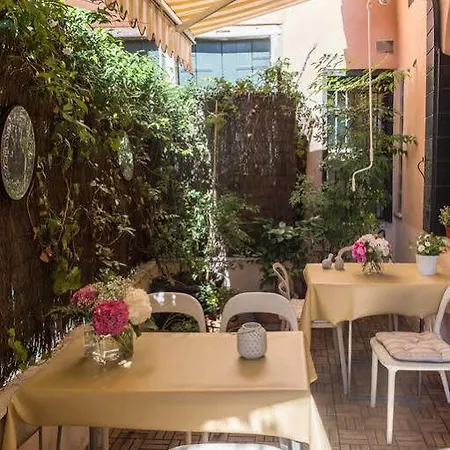 Al Pozzo Otel
